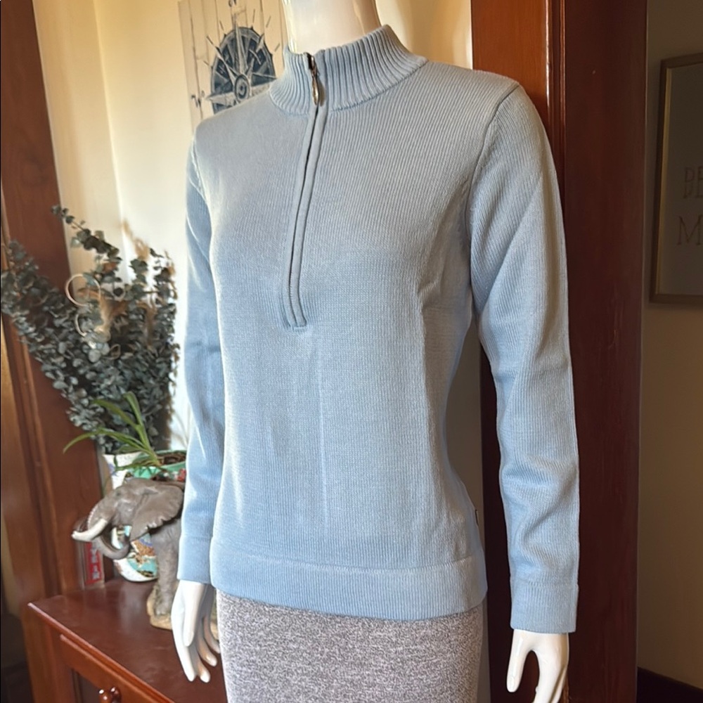 NWT northern reflections size small Women's Light Blue Half-Zip Sweater
